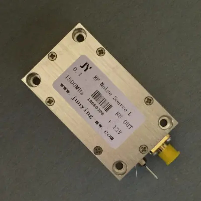 Spectrum Analyzer Tracking Generator 1.5Ghz - Generatore di Segnale RF di Grado