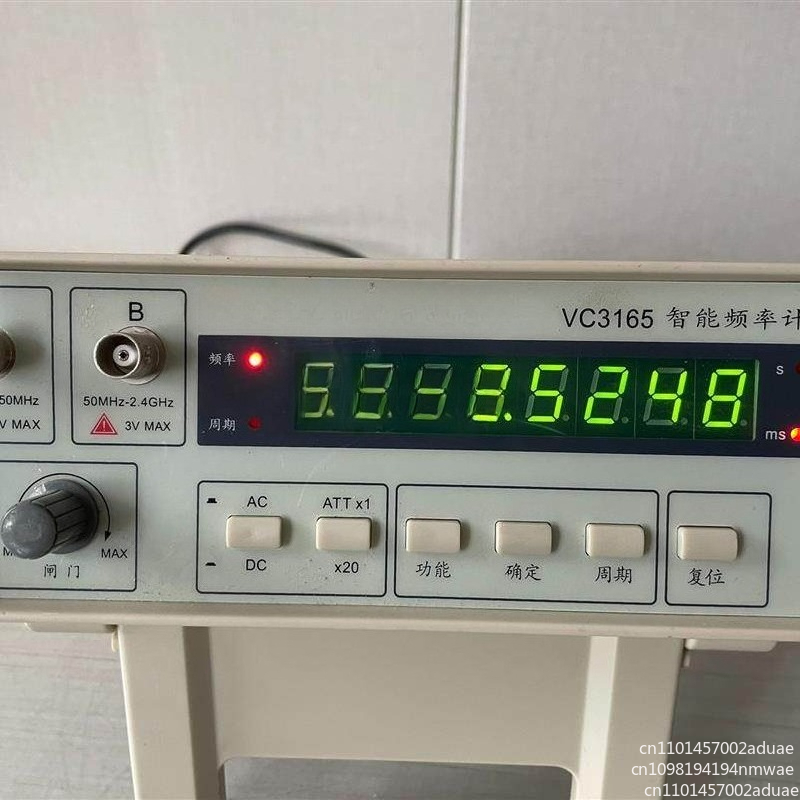 Analizzatore di Antenna VC3165 - Benchtop Frequency Counter Meter 2.4Ghz recensione e prezzo